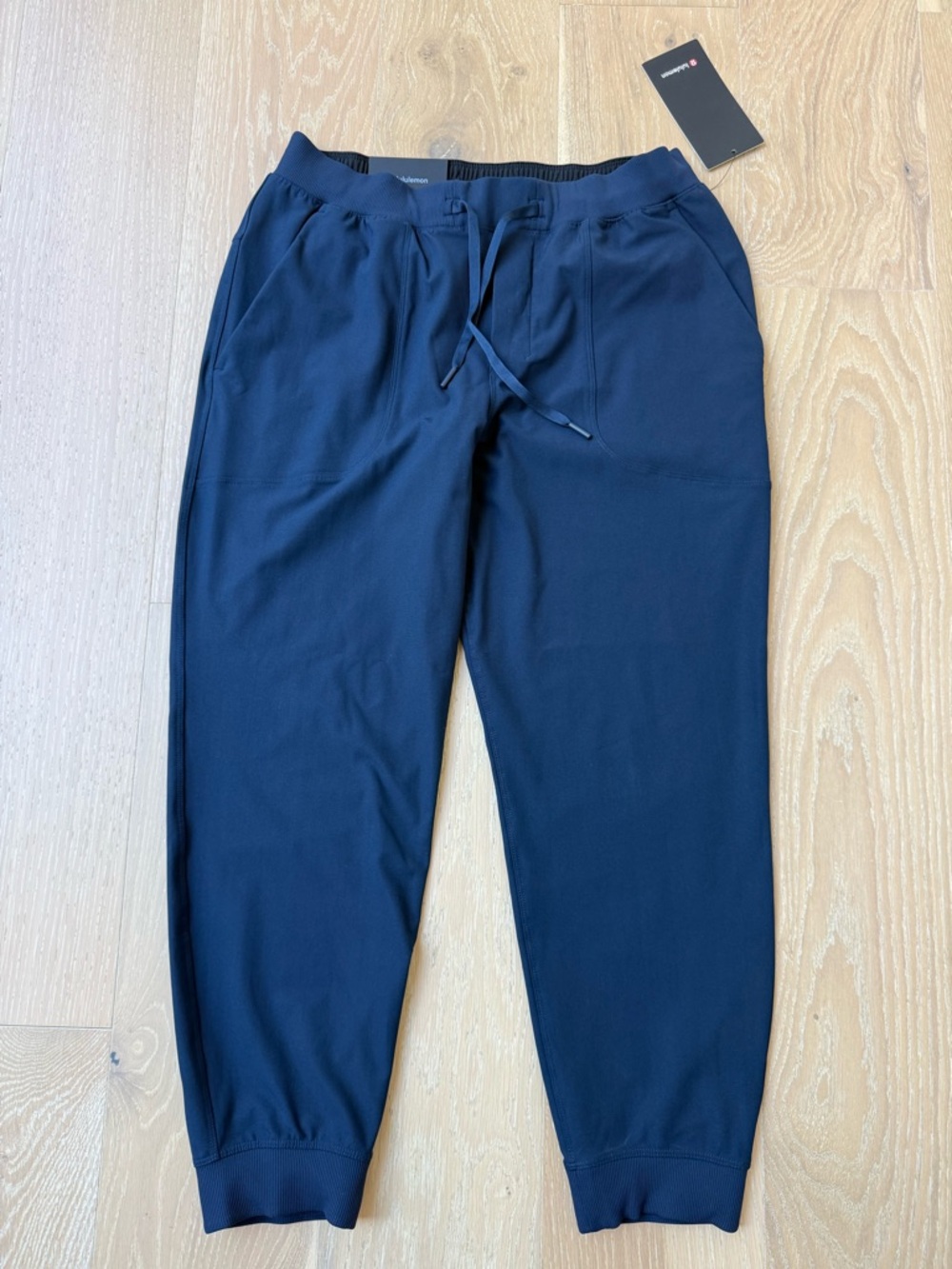 NEW Lululemon Men's ABC Jogger Pants *shorter* - Navy